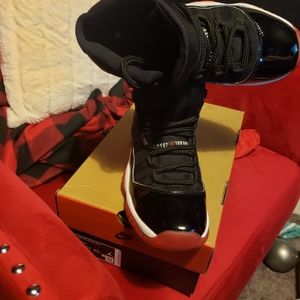 Kids Jordan's retro 11